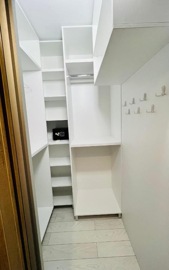 Ferienwohnung Altheda Living Zamca Suceava Exterior foto