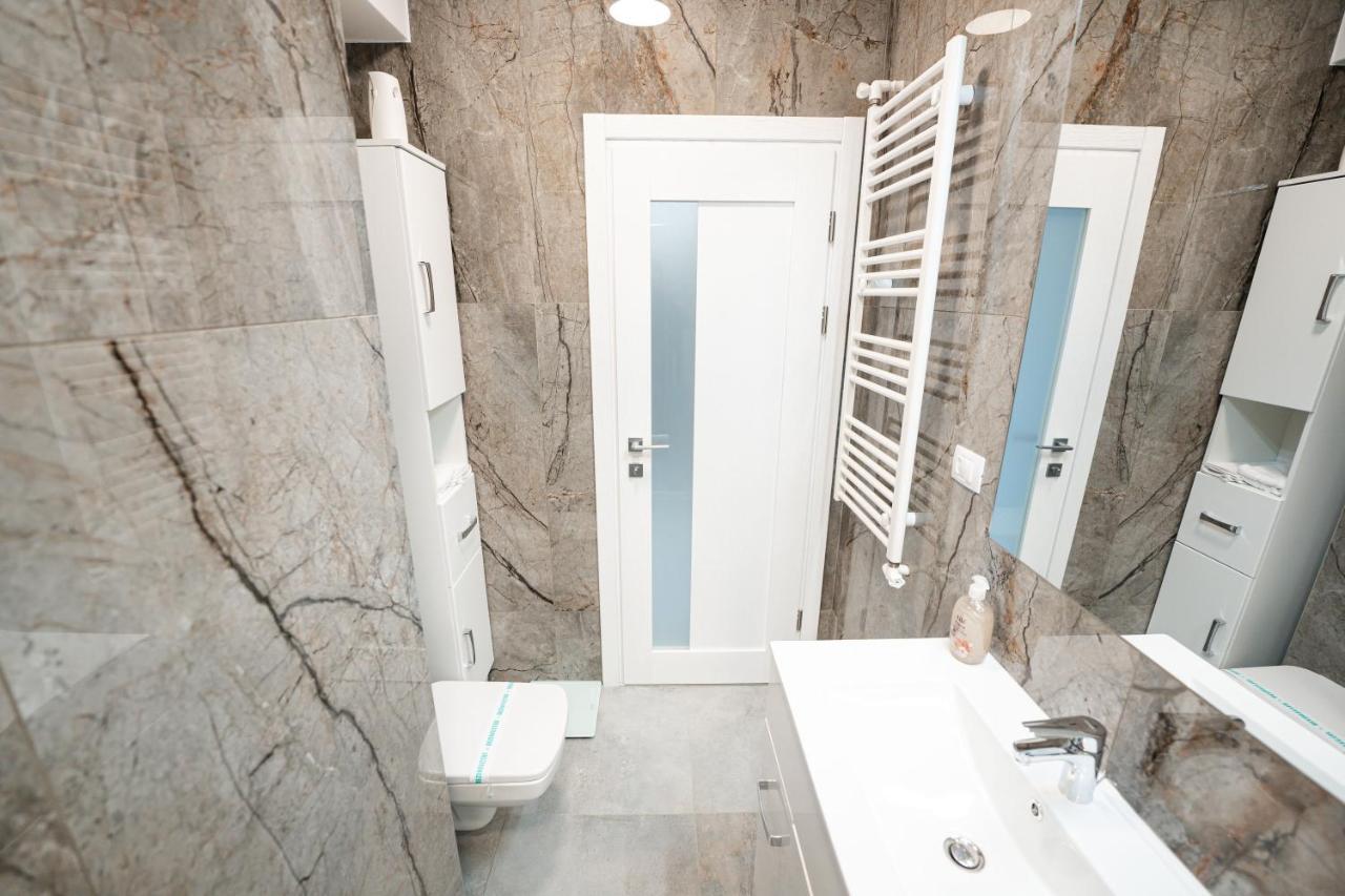 Ferienwohnung Altheda Living Zamca Suceava Exterior foto